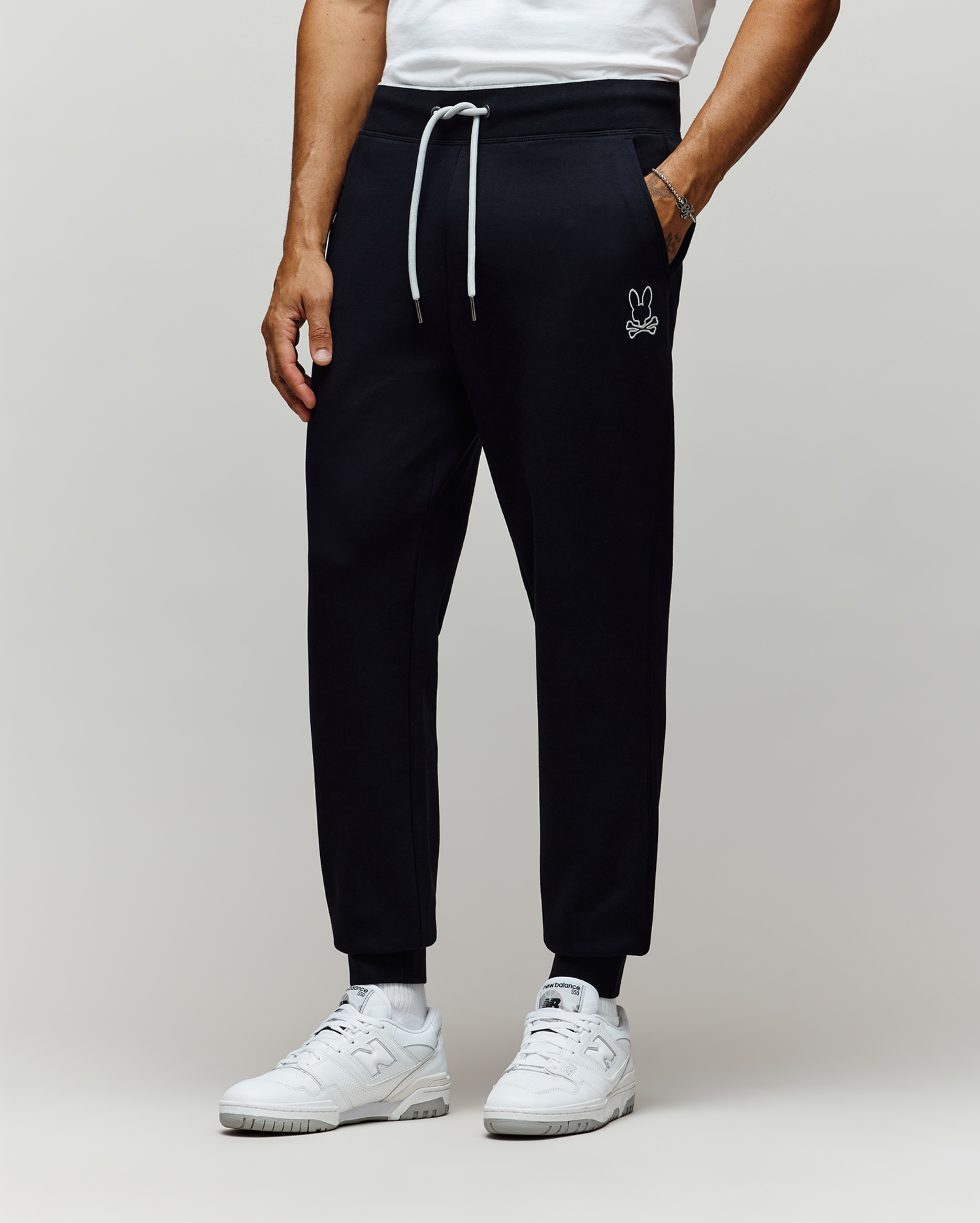 MB0800007-BLK_1