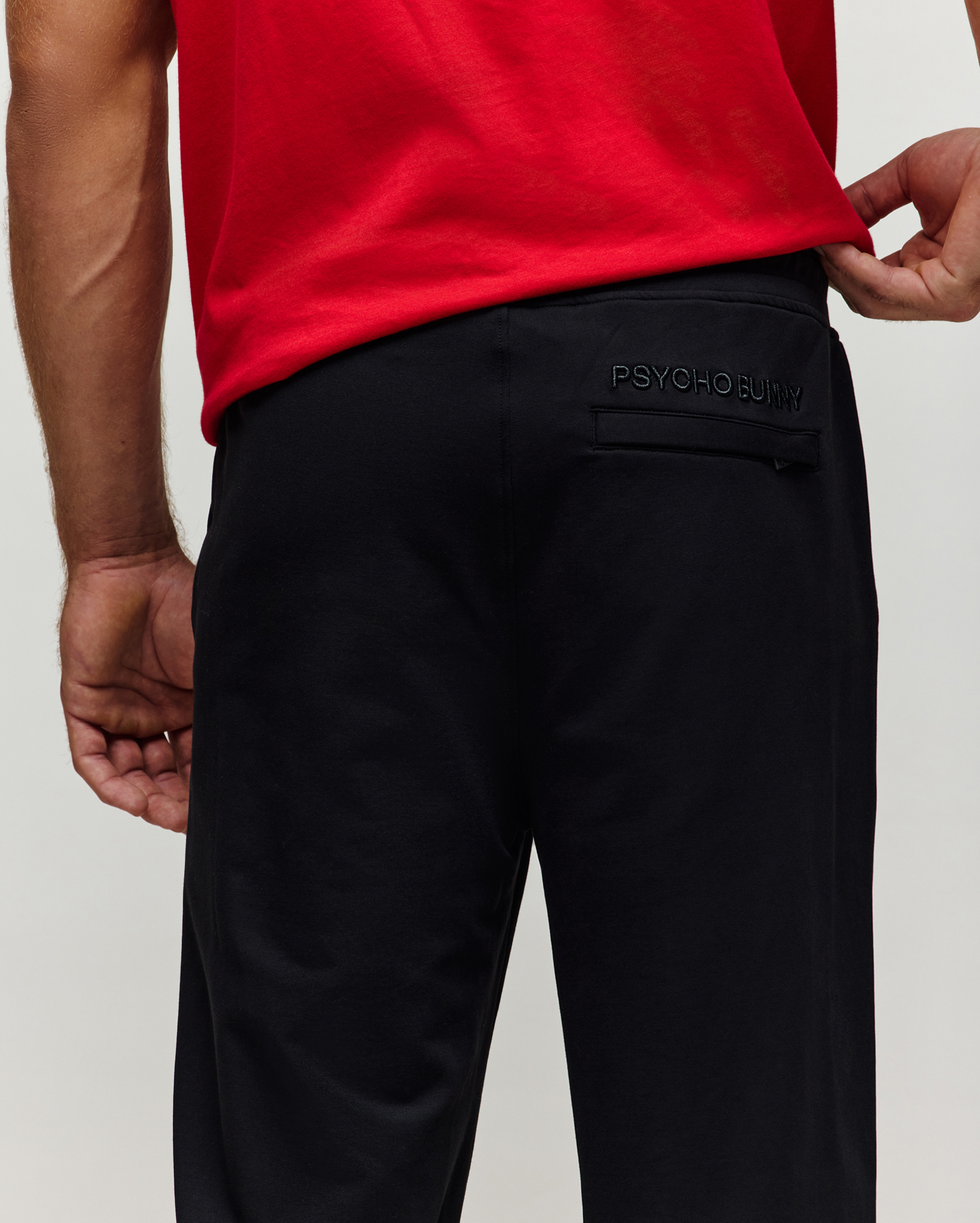 MB0800034-BLK_3
